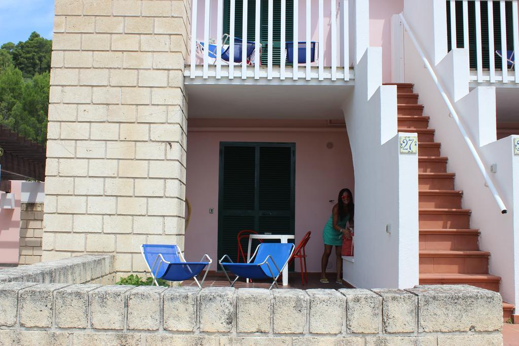 Residence "I Delfini" - Localita Portopiatto - Pugnochiuso - 71019 Вьесте Экстерьер фото